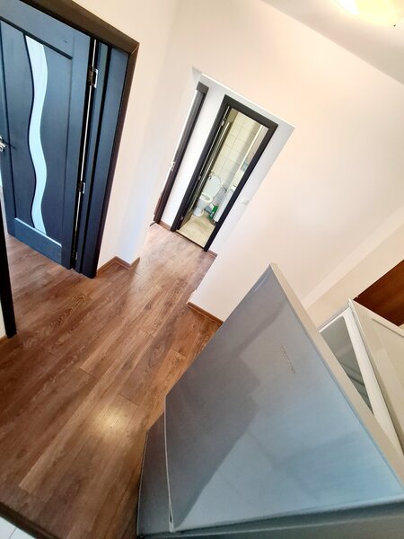 Nicolae Grigorescu/ 6 minute metrou